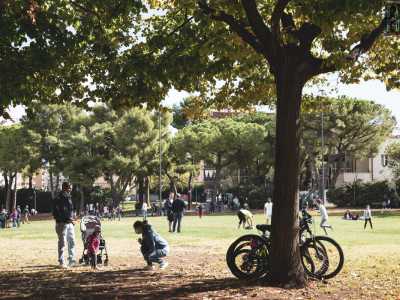 ...e mamme con i passeggini
